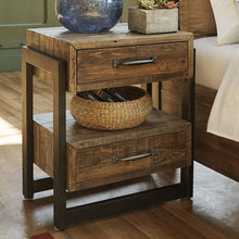 Load image into Gallery viewer, Sommerford Storage 5 Piece Bedroom Set