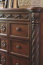 Load image into Gallery viewer, North Shore Chest