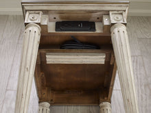 Load image into Gallery viewer, SOUTHBURY CHARGING CHAIRSIDE TABLE
