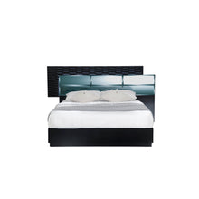 Load image into Gallery viewer, Manhattan Bed
