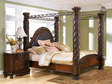 Load image into Gallery viewer, North Shore Bedroom Set
