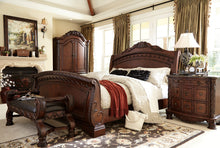 Load image into Gallery viewer, North Shore Large Upholstered Bedroom Bench
