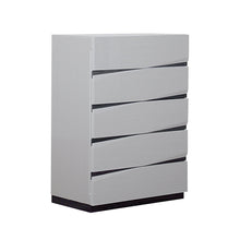 Load image into Gallery viewer, Scarlett Chest

