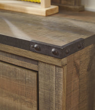 Load image into Gallery viewer, Trinell 5-Drawer Chest
