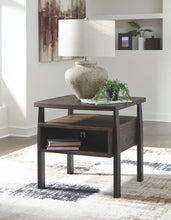 Load image into Gallery viewer, Vailbry Rectangular End Table
